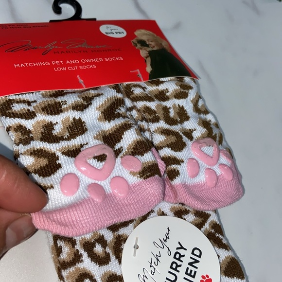 Marilyn Monroe Matching Pet & Owner Low cut Sock Set, Big Pet - Picture 12 of 17
